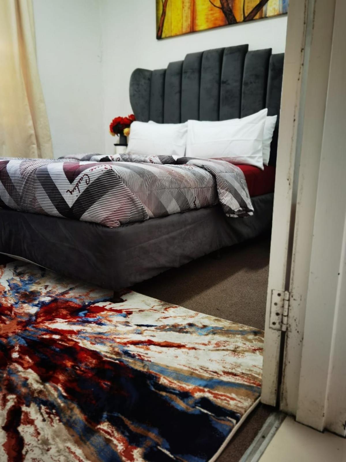 Galaxy Sleep And Go Goodwood Guest house